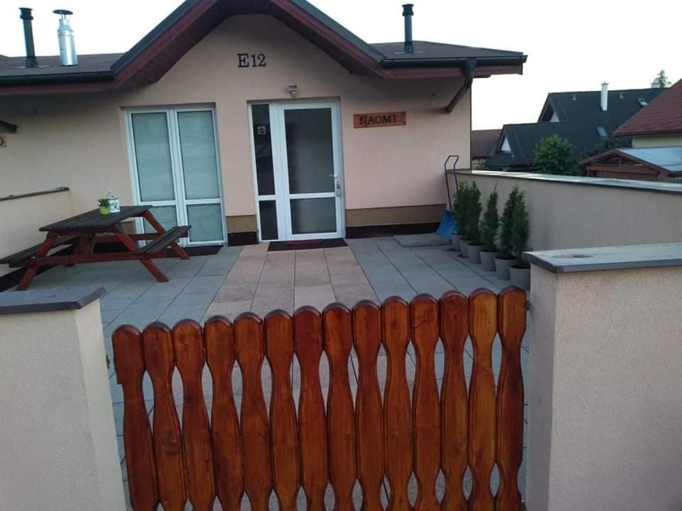 Apartman Naomi E12 Nova Lesna Exterior photo