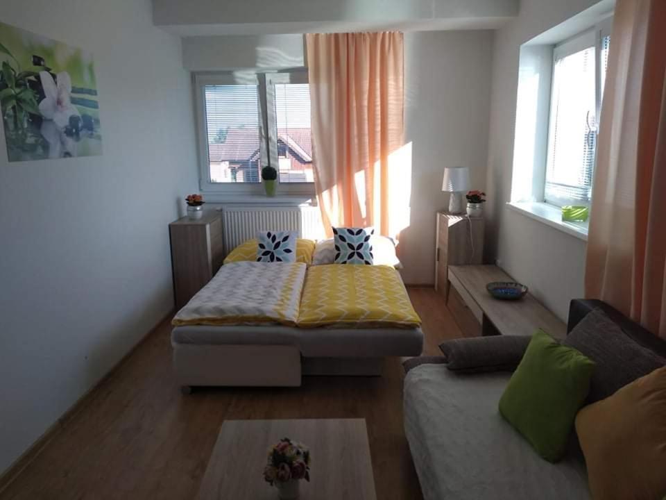 Apartman Naomi E12 Nova Lesna Exterior photo