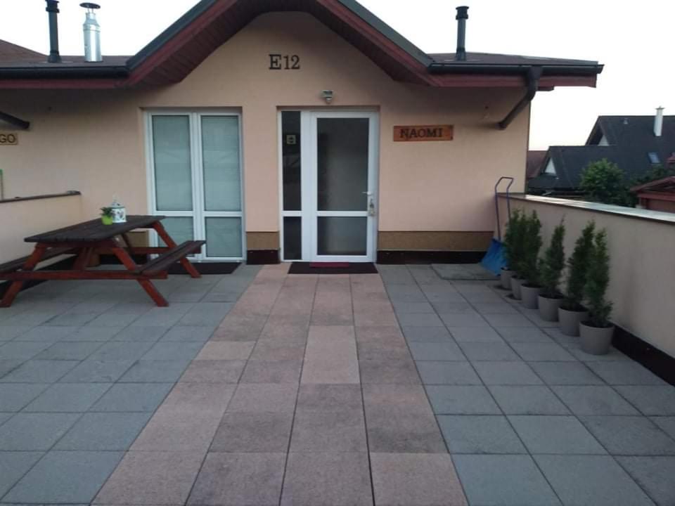 Apartman Naomi E12 Nova Lesna Exterior photo